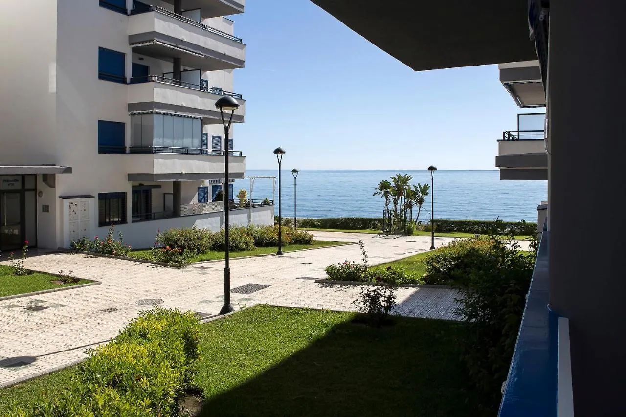 Beach House Torrox 0*,